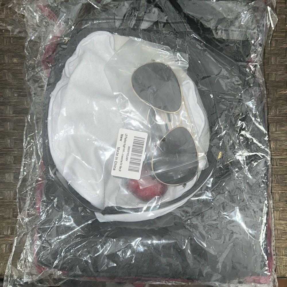 Red Silk Robe Jacket and Black Pants,Captain Hat,Costume Accessories for Adult